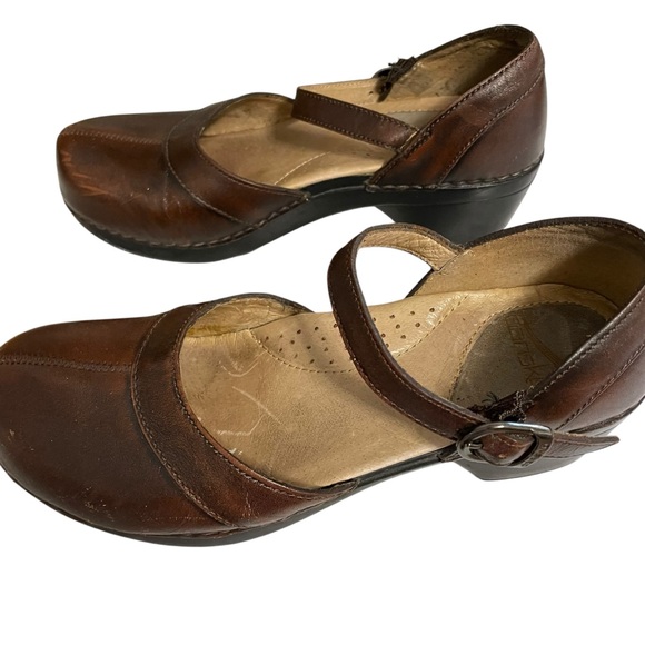Dansko Holland Clogs Size 7.5 Brown Leather w/Strap. - Picture 6 of 10